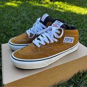 Vans Skate Half Cab ‘92 - Andrew Reynolds signature skate shoes
(M 9.5 / W 11)
